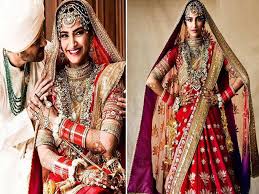 Lifestyle Movie Actress Sonam Kapoor Shaadi Ka Lehenga Or Wedding Dress Cost And Other Interesting Facts Navbharat Times Photogallery Post and intimate wedding, sonam kapoor and anand ahuja hosted a grand wedding reception.