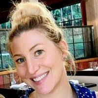 Amanda Shippee's Instagram, Twitter & Facebook