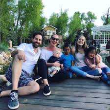 He is an actor and producer, known for troy (2004), the polar express (2004) and beauty and the beast (2017). Katherine Heigl And Josh Kelley S Most Precious Family Moments Photo 1