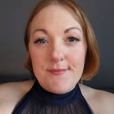 How to Advance Your Administrative Assistant Career