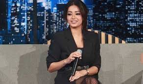 نشرت الإعلامية الكويتية مي العيدان في الساعات الماضية، فيديو للفنانة العراقية رحمة رياض والممثل العراقي ألكسندر علوم بعد أيام على إعلان إرتباطهما. Ø§Ù„ÙÙ†Ø§Ù†Ø© Ø±Ø­Ù…Ø© Ø±ÙŠØ§Ø¶ ØªÙ‡Ø¯ÙŠ Ø®Ø·ÙŠØ¨Ù‡Ø§ Ø£ØºÙ†ÙŠØ© Ø§Ù„ÙƒÙˆÙƒØ¨ Ø£Ø®Ø¨Ø§Ø± Ù…ØºØ±Ø¨ÙŠ Akhbar Maghribi