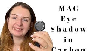 Amazon.com : MAC, Small Eye Shadow 1.5g, Carbon, 0.0525 Ounce,Powder :  Beauty & Personal Care