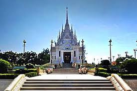 Surat thani is a major city in southern thailand near the mouth of the river tapi on the gulf of thailand. Surat Thani In Thailand