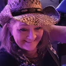 What is it and how was it used? I found it in my mother's house. I think  she got it as a wedding gift. Sadly, I can't ask her.