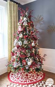 Inspiring rustic christmas tree decoration ideas for cheerful day 01. Woodland Inspired Christmas Tree Rustic Christmas Tree Decorations