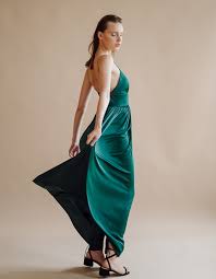 Apply for petite female modelling Petite Modelling Uk Become A Petite Model Apply Now