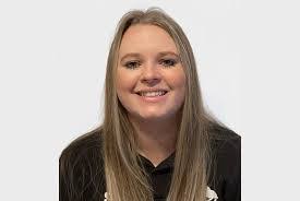 Eloise Lyons's Instagram, Twitter & Facebook