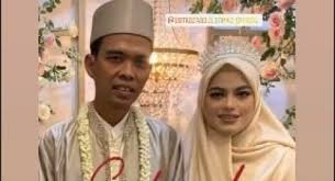 Selain itu juga digunakan dalam setiap kegiatan kebudayaan khas bali. Ustadz Somad Ijab Kabul Pakai Bahasa Arab Bukan Indonesia Suara Bali