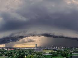 Pünktlich zum wochenende treffen münchen heftige gewitter. Wetter Munchen Startet Freundlich In Den Samstag Doch Regen Und Gewitter Drohen Stadt