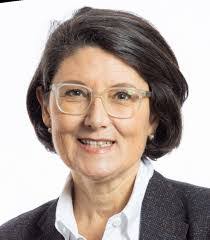 Suzanne Erb's Instagram, Twitter & Facebook