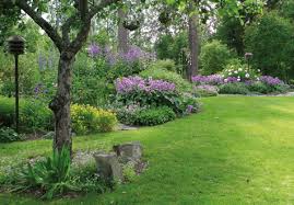 30% discount #rabatt got some news for you : Runda Rabatt Perennials And Shrubs For A Park Like Feel Nordic Gardens Garden Inspiration Flower Garden Shrubs