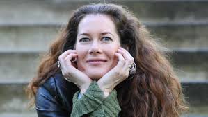 Sunday Snoop: singer Caitlin Smith