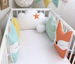 tour de lit bebe en 60 cm large 5 coussins renards et nuages vert d eau blanc jaune moutarde et o tour de lit bebe chambre bebe renard diy tour de lit bebe
