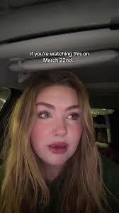 Nicole Crowson's Instagram, Twitter & Facebook