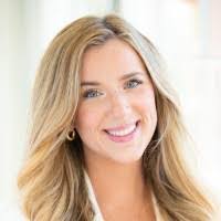 Suzannah Goodwin's Instagram, Twitter & Facebook