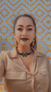 Leanne Collier's Instagram, Twitter & Facebook