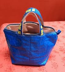 Kabelka Ve Stylu Ikea Pro Vsechny Milovniky Svedskeho Nabytku A Lacineho Vzhledu Wachstuch Taschen Diy Handtasche Mode Zum Selbermachen