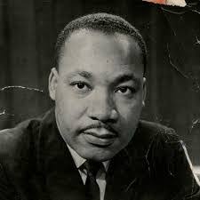 Laura Holifield's Instagram, Twitter & Facebook