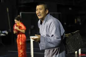 95后小花们需要警惕，李庚希魅力与泰国妹妹正在进行颠覆行业。