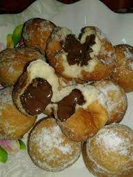 Tapi kali ni saya cuba pulak buat donut inti coklat versi saya sendiri dengan mengikut resepi daripada seorang kenalan facebook. Donut Larva Coklat Karipap Serunding Mini Marvelous Startseite Facebook