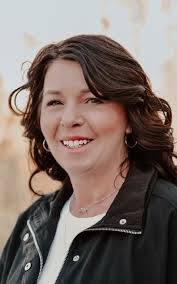 Pamela Grondin's Instagram, Twitter & Facebook