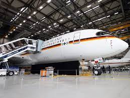 Buy and sell nike air force shoes at the best price on stockx, the live marketplace for 100% real nike sneakers and other popular new releases. Airbus A350 So Sieht Es Im Vip Regierungsflieger Von Merkel Co Aus Business Insider