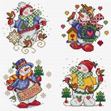 Christmas comes even earlier for cross stitchers, so get a quick start with our christmas cross stitch patterns. Free Christmas Cross Stitch