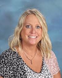 Dena Beck's Instagram, Twitter & Facebook