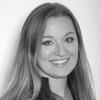 Sarah Nitzsche's Instagram, Twitter & Facebook