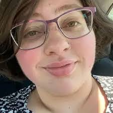 Catherine Coolidge's Instagram, Twitter & Facebook