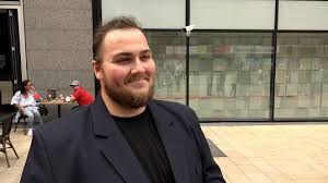 Martin zounar výrazně zhubl a změnil se k nepoznání. Ekvoirmvsbjp8m