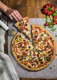 With This Quick No Yeast Dough You Can Make This Pizza In A Few Minutes Top With A Simple Tomato Sauce Vegetables And Feta Mediterranean Pizza Food Recipes