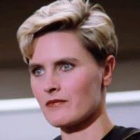 Heather Quinlan's Instagram, Twitter & Facebook