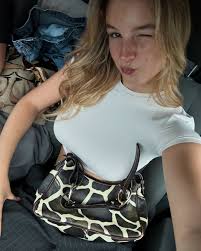 Finding Carly Jane OnlyFans: What People Are Looking For Online