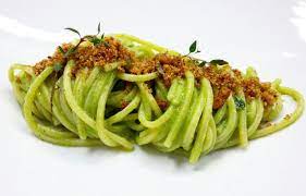 Spaghettoni Colatura Di Alici Crema Di Broccoli E Pane Di Testa E Di Gola
