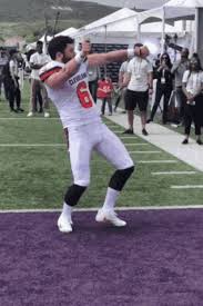Share the best gifs now >>> Baker Mayfield Gif Baker Mayfield Browns Discover Share Gifs Baker Mayfield Nfl Funny Nfl Gifs
