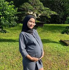 jilbab bumil hot sotwe (photos) - Sex Photos