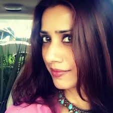 Iris Guzman Kolaya (@305Historian)