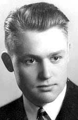 Kenneth Williams Obituary (2005)