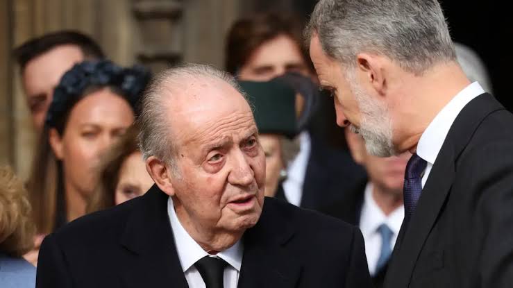 La incógnita de Zarzuela sobre el funeral del rey Juan Carlos: el emérito  no será enterrado en el Panteón de los Reyes
