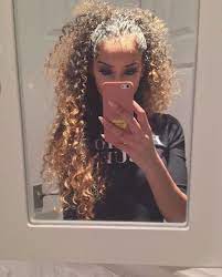 Being In A Crowded House With 7 Freaky Teens Hair Styles Curly Hair Styles Curly Hair Styles Naturally