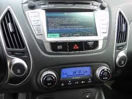 At edmunds we drive every car we review. 2012 Hyundai Tucson Fwd 4dr Auto Limited Nav And Sunroof Youtube