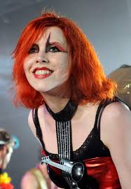 Des Teufels Nichte": Deutsche ist Luftgitarren-Weltmeisterin