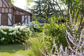 Gardens Terraces Jardins Terrasses Particular Private Prive Hunting Chasse Lodge Sologne Designer Landscape Paysagis Paysagiste Jardins Hortensias
