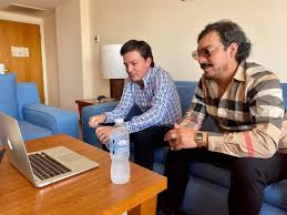 Introduzca una dirección url en el campo de entrada situado en la parte superior de la página y pulse intro, o bien haga clic en el botón descargar situado a la derecha de dicho campo de entrada. Los Dos Carnales Presentan Su Nuevo Sencillo Al Estilo Rancheron Cultura Noticias Tvp Tvpacifico Mx