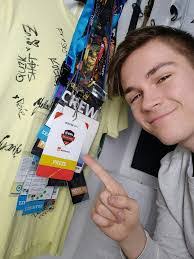 Justin Blatt's Instagram, Twitter & Facebook