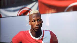 Luis advíncula, convocado en boca pero inhabilitado para jugar. Pes 2021 Parches Pro Peru El Rostro De Luis Advincula En Fifa 20 Facebook