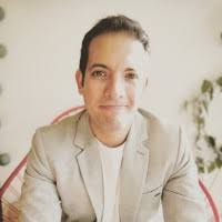 900+ "Elliot" profiles