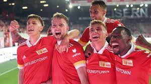 V., commonly known as 1.fc union berlin (german pronunciation: Zwischenfazit Union Berlin Ein Anderes Eisern Rbb24