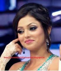 Scrutiny Drashti Dhami In Saurabh Tewari S Next On Sony Tv Drashti Dhami Lovely Smile Beauty Full Girl She was a popular face in ad commercial world before entering the tv industry. pinterest